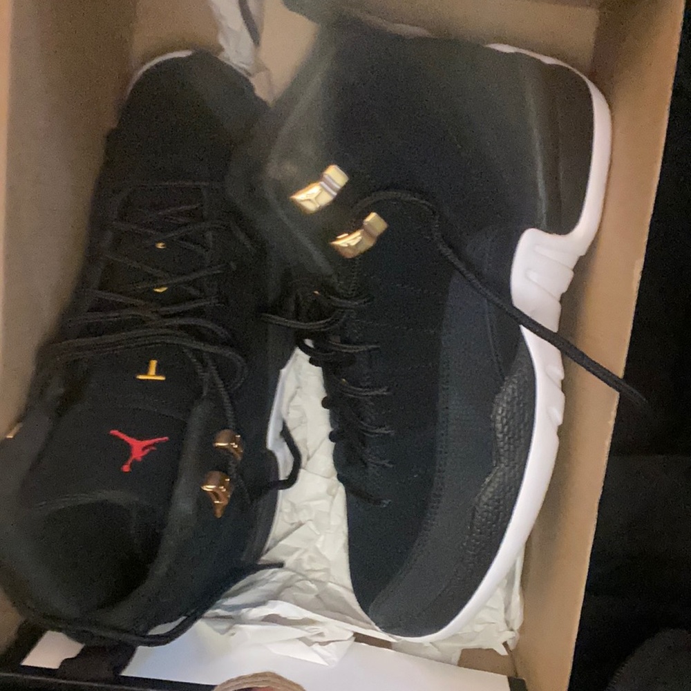 Air Jordan reverse taxi 12s GS